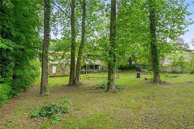 1476 Indian Forest Trail, Stone Mountain, GA 30083