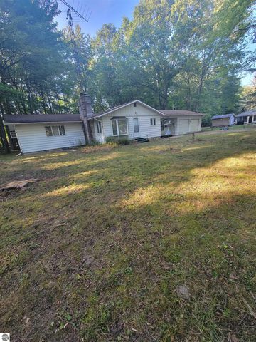 149 Deer Run Drive, Au Gres, MI 48703