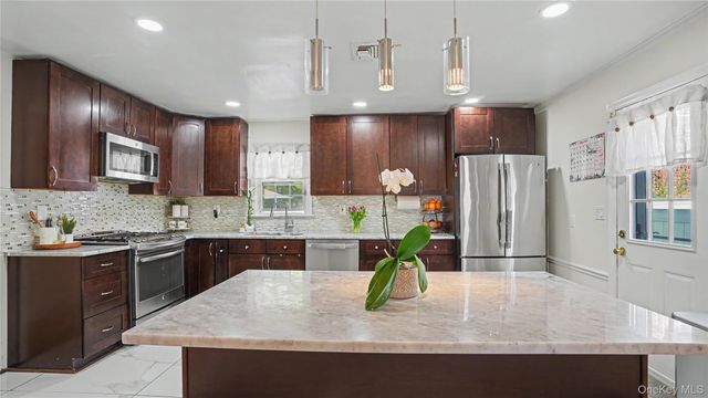 370 Summit Avenue, Mount Vernon, NY 10552
