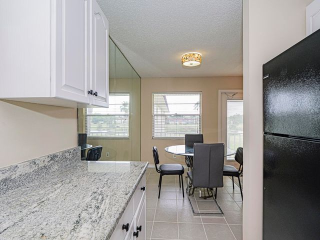 27 Pine Arbor Lane 205, Vero Beach, FL 32962