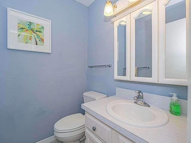 27 Pine Arbor Lane 205, Vero Beach, FL 32962