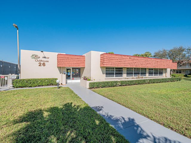 27 Pine Arbor Lane 205, Vero Beach, FL 32962