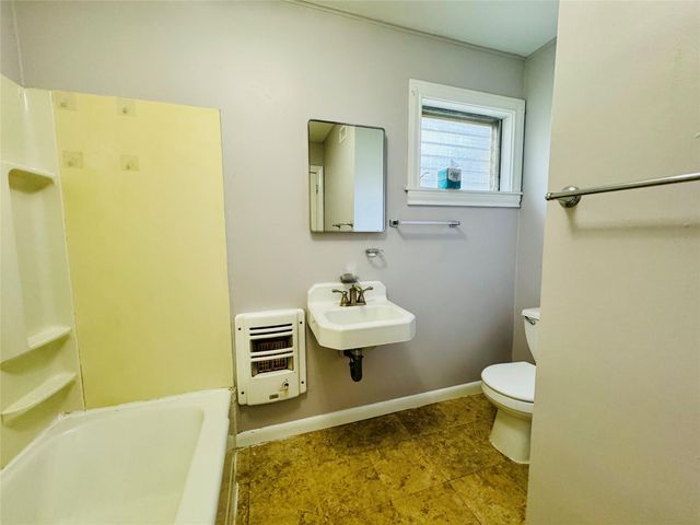 1410 Walton Street, Houston, TX 77009