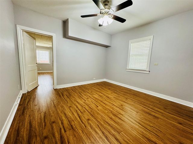 1410 Walton Street, Houston, TX 77009