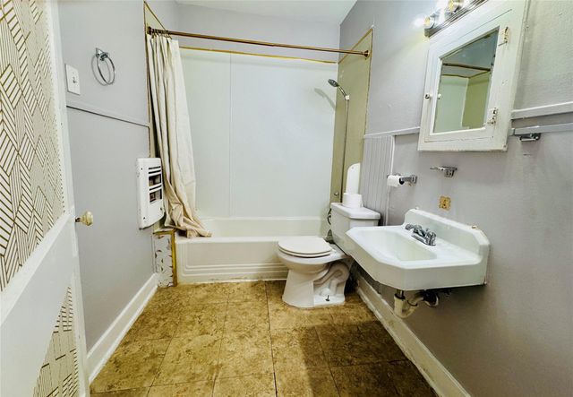 1410 Walton Street, Houston, TX 77009