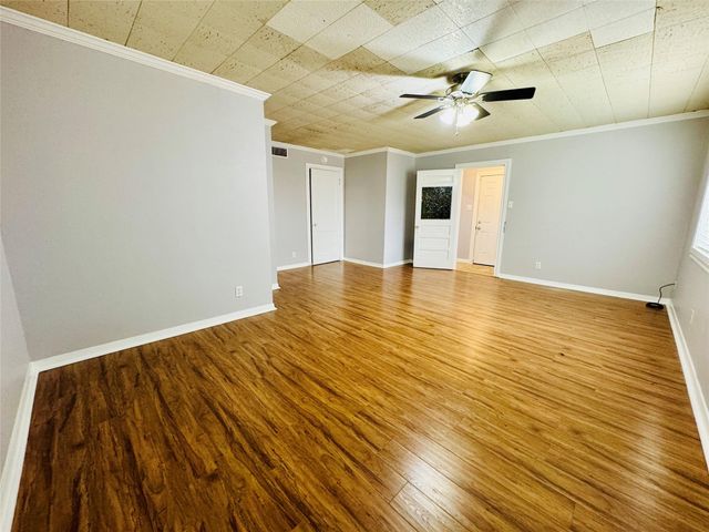 1410 Walton Street, Houston, TX 77009