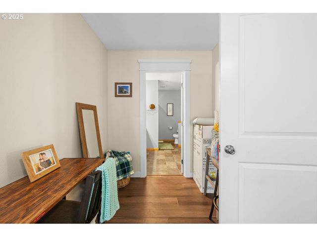 1676 Se 3RD St, Astoria, OR 97103