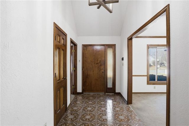 11947 harrison Drive, Kansas City, MO 64146