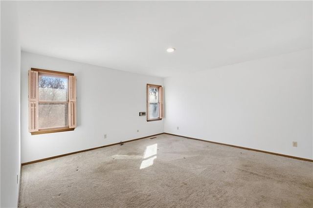 11947 harrison Drive, Kansas City, MO 64146