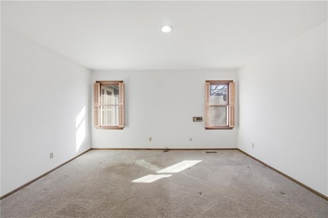 11947 harrison Drive, Kansas City, MO 64146