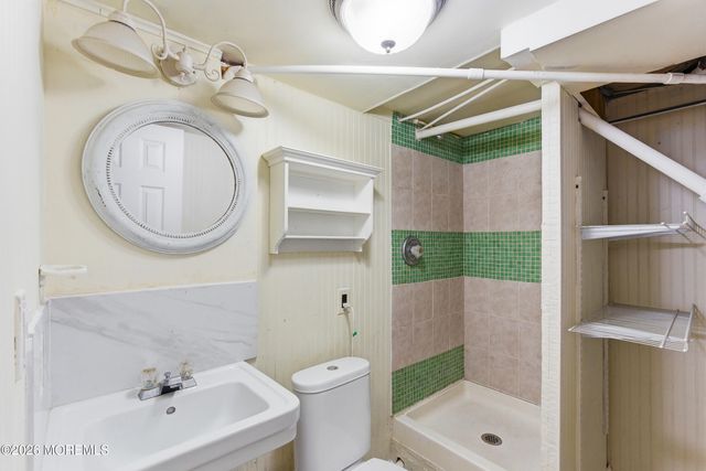 222 Raritan Street, Keyport, NJ 07735
