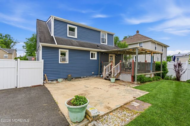 222 Raritan Street, Keyport, NJ 07735