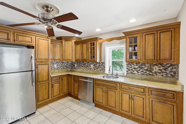 222 Raritan Street, Keyport, NJ 07735