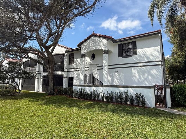 402 SW 158th Ter 201, Pembroke Pines, FL 33027