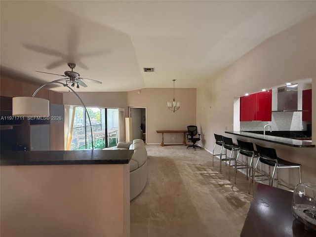 402 SW 158th Ter 201, Pembroke Pines, FL 33027