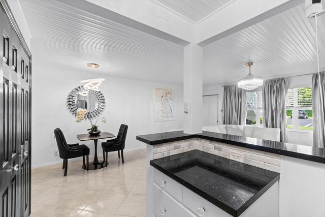 340 Horizons W 102, Boynton Beach, FL 33435