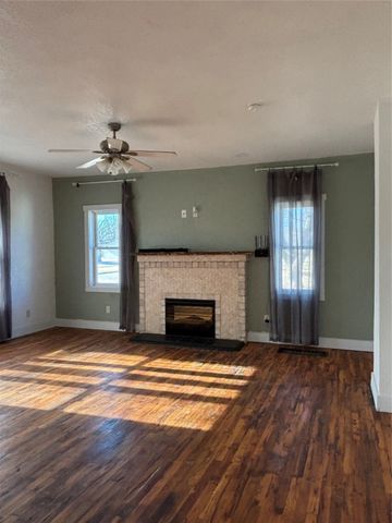 208 W Michigan Street, Lenox, IA 50851