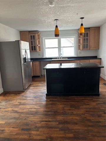 208 W Michigan Street, Lenox, IA 50851