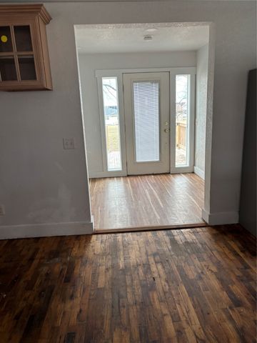 208 W Michigan Street, Lenox, IA 50851