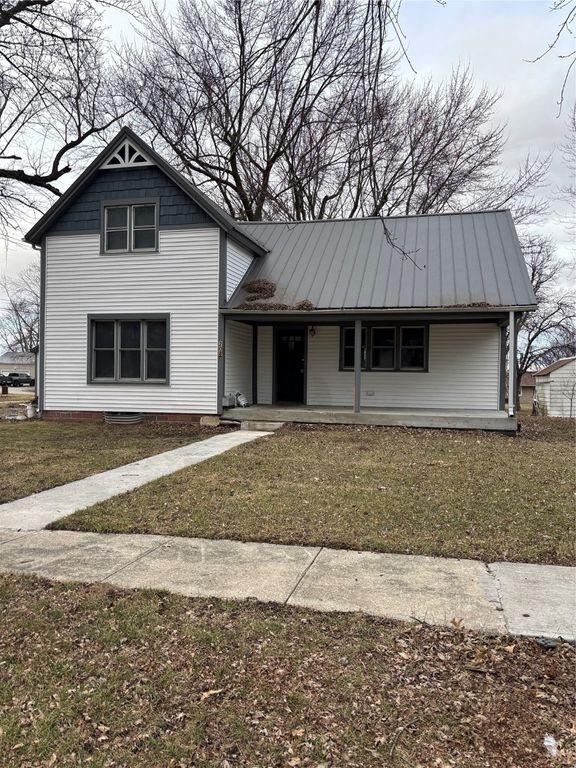 208 W Michigan Street, Lenox, IA 50851