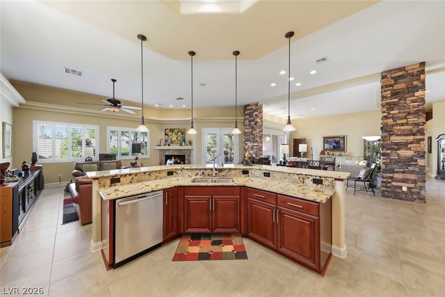 7171 Crowntop Circle, Las Vegas, NV 89118