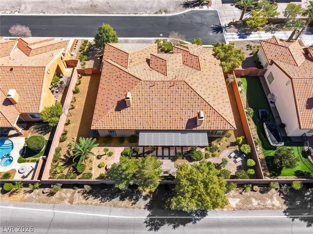 7171 Crowntop Circle, Las Vegas, NV 89118