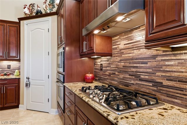 7171 Crowntop Circle, Las Vegas, NV 89118