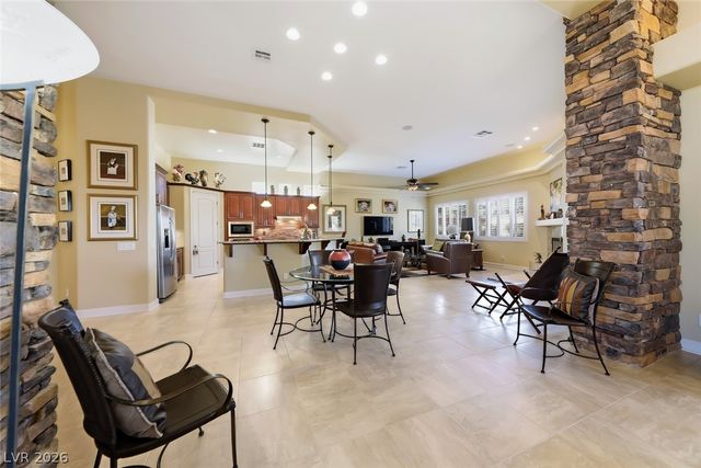 7171 Crowntop Circle, Las Vegas, NV 89118