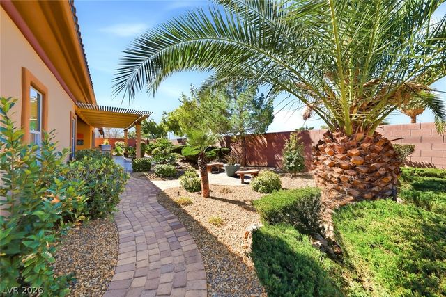 7171 Crowntop Circle, Las Vegas, NV 89118