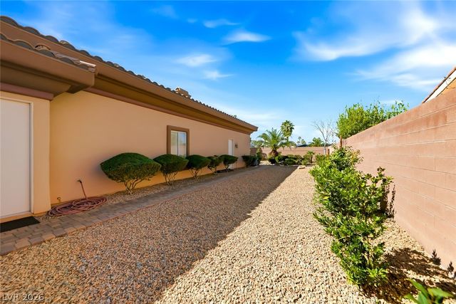 7171 Crowntop Circle, Las Vegas, NV 89118