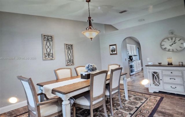 4738 Ashley Lake Cir, Vero Beach, FL 32967