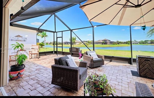 4738 Ashley Lake Cir, Vero Beach, FL 32967