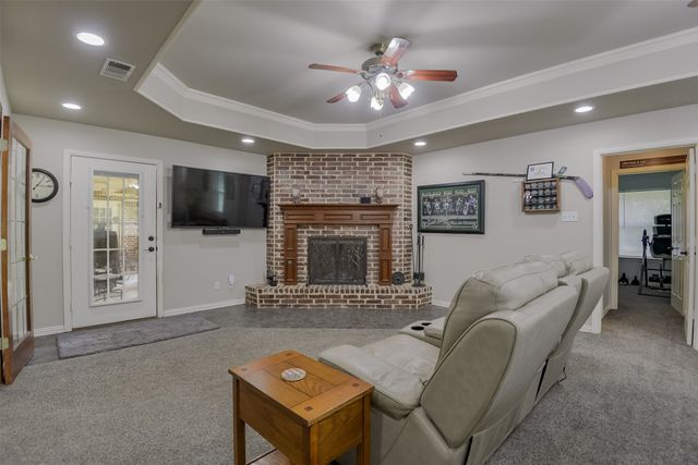 515 Seneca Drive, Waxahachie, TX 75165