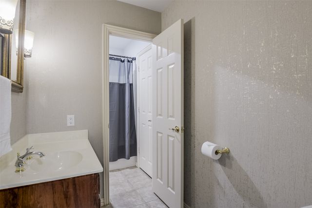 515 Seneca Drive, Waxahachie, TX 75165