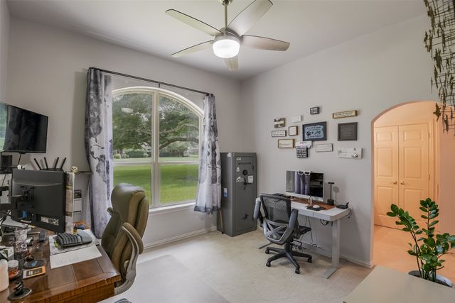 515 Seneca Drive, Waxahachie, TX 75165