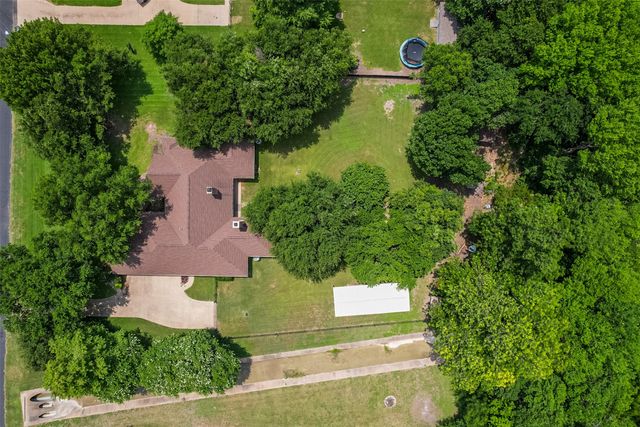 515 Seneca Drive, Waxahachie, TX 75165