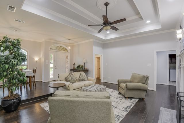 515 Seneca Drive, Waxahachie, TX 75165