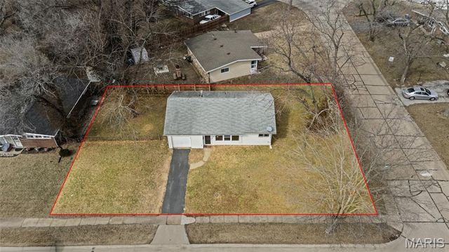 8379 Midwood Avenue, St Louis, MO 63134