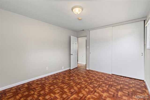 8379 Midwood Avenue, St Louis, MO 63134