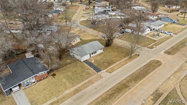 8379 Midwood Avenue, St Louis, MO 63134