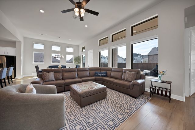 1805 Julian Feild Street, Mansfield, TX 76063