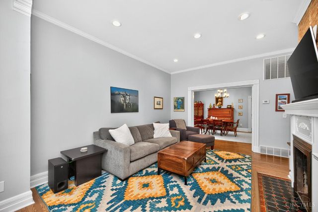 6321 Tyne Avenue, Cincinnati, OH 45213