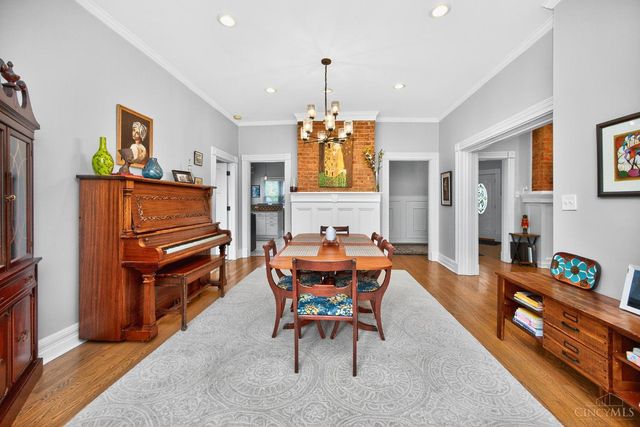 6321 Tyne Avenue, Cincinnati, OH 45213