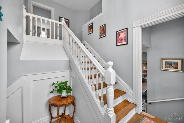 6321 Tyne Avenue, Cincinnati, OH 45213