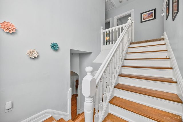 6321 Tyne Avenue, Cincinnati, OH 45213