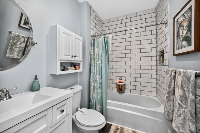 6321 Tyne Avenue, Cincinnati, OH 45213