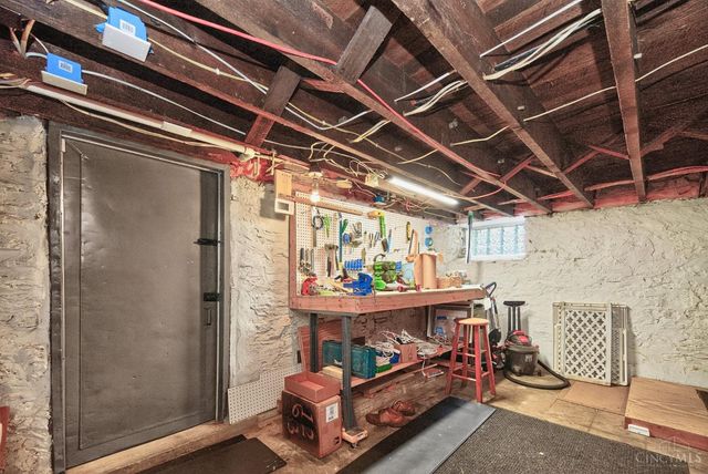 6321 Tyne Avenue, Cincinnati, OH 45213