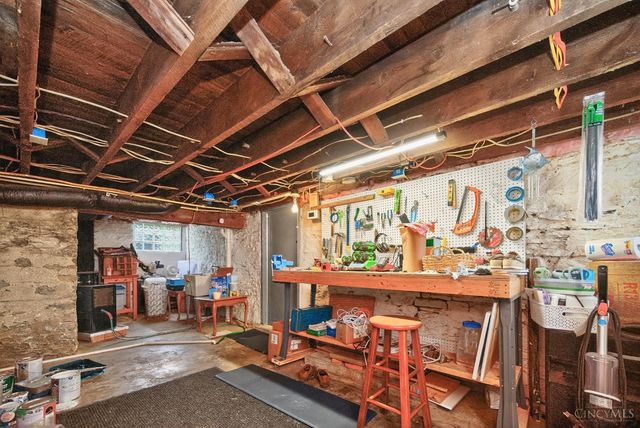 6321 Tyne Avenue, Cincinnati, OH 45213