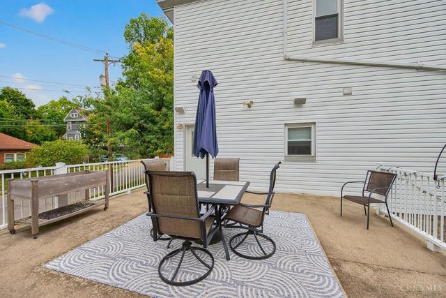 6321 Tyne Avenue, Cincinnati, OH 45213