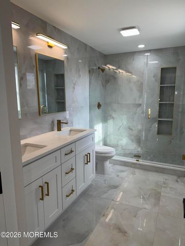 20 4th Avenue, Toms River, NJ 08757